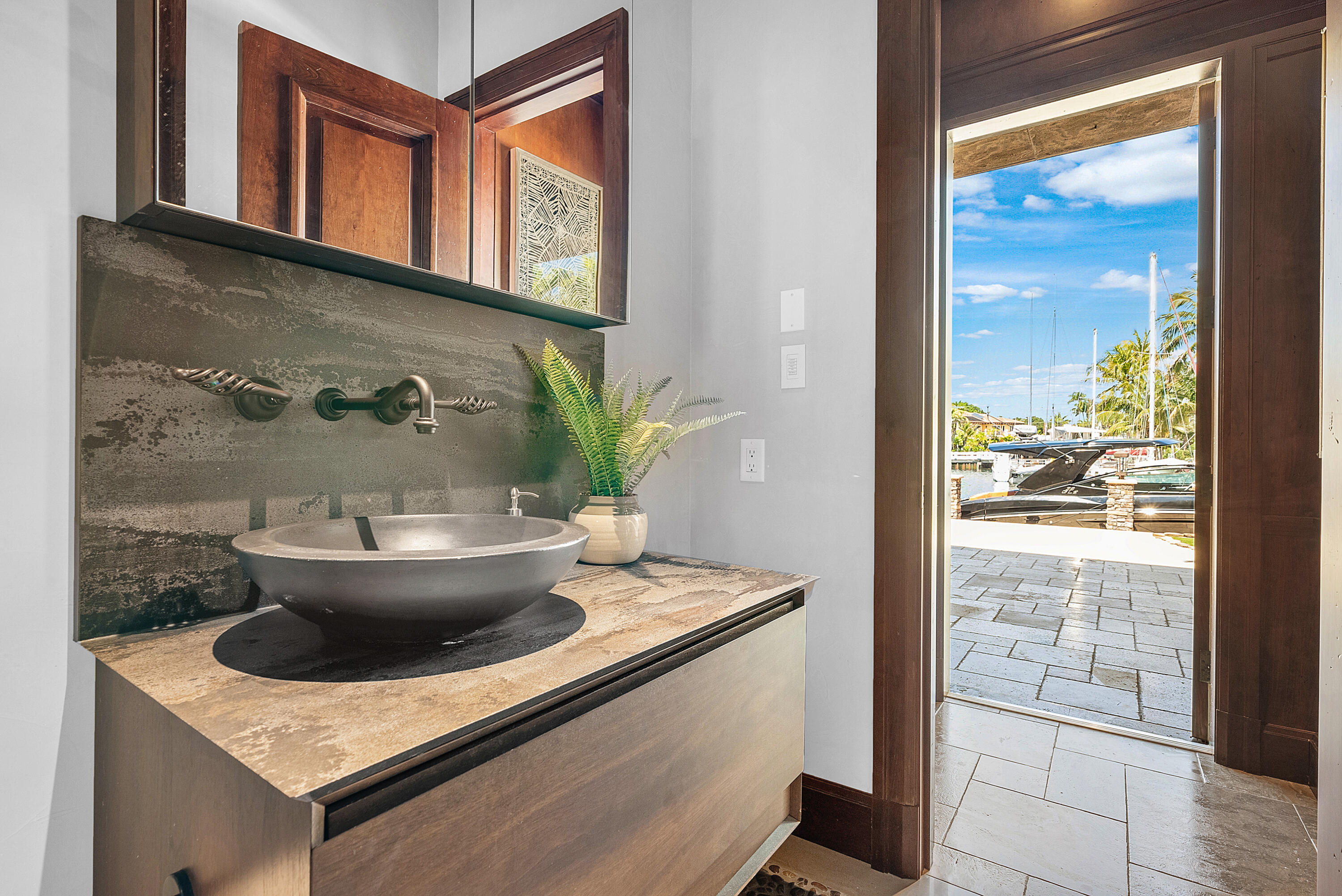 LIGHTHOUSE POINT 3RD SEC - Residential