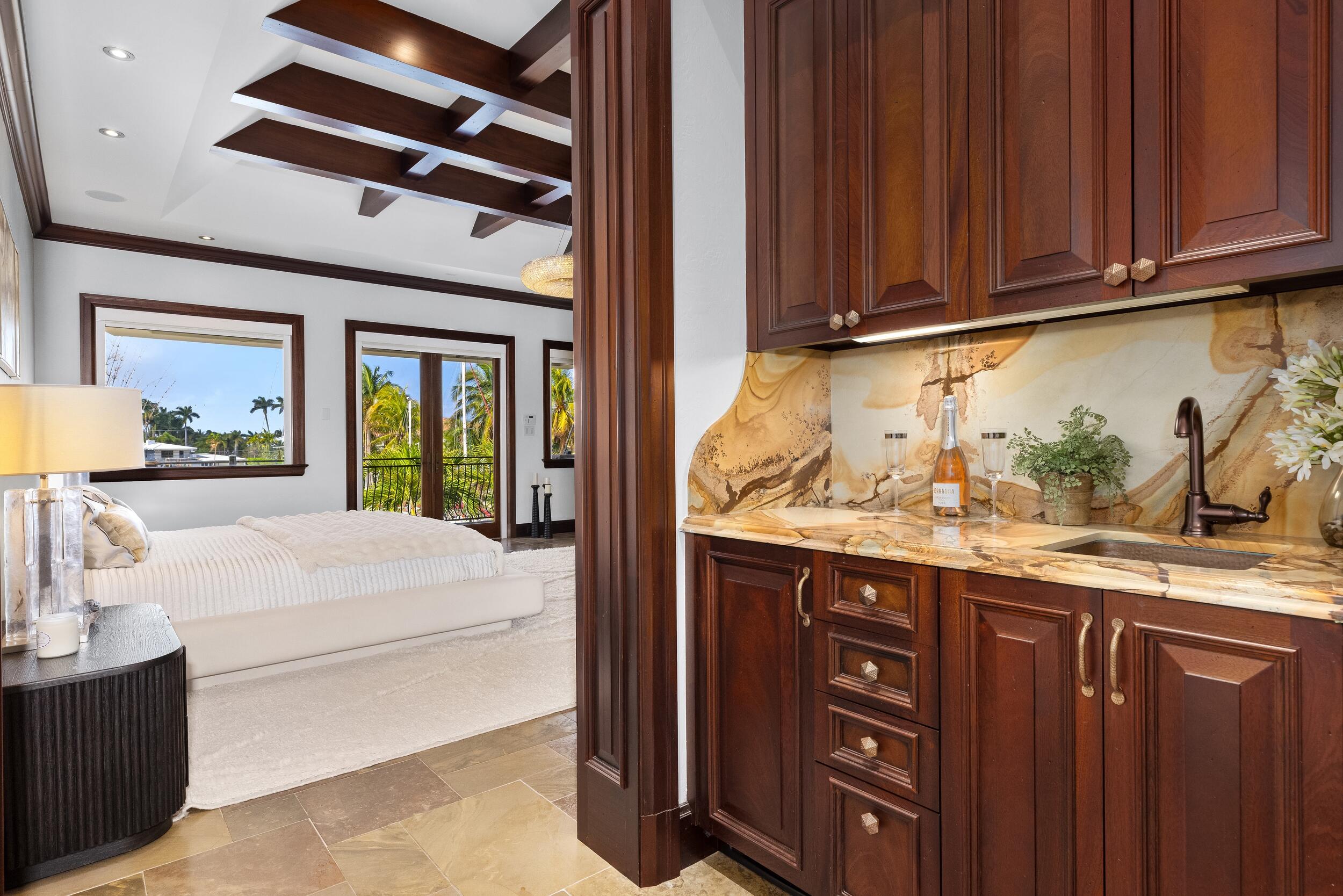 LIGHTHOUSE POINT 3RD SEC - Residential