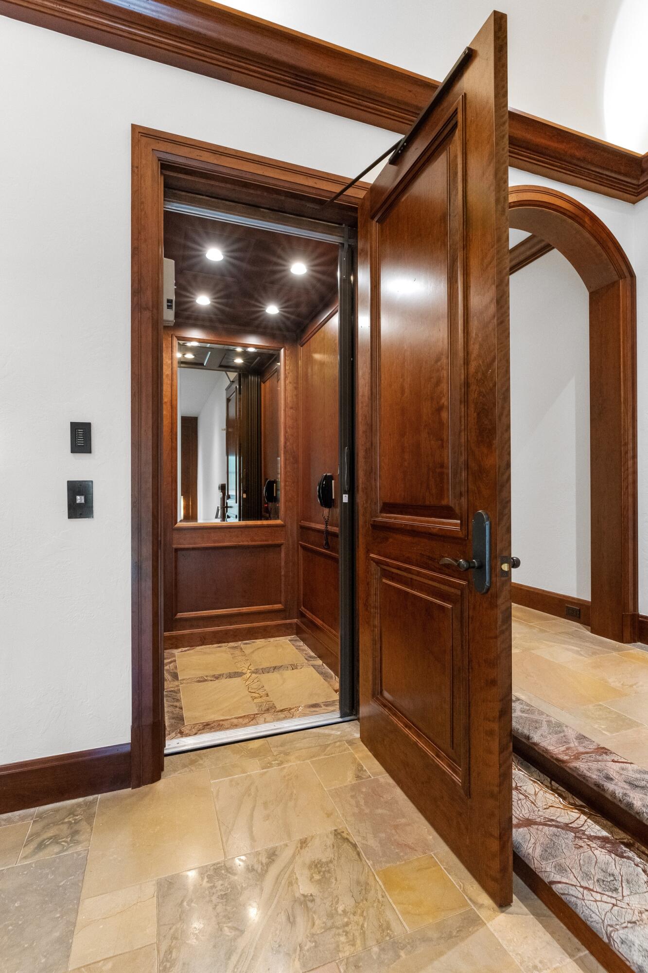 LIGHTHOUSE POINT 3RD SEC - Residential