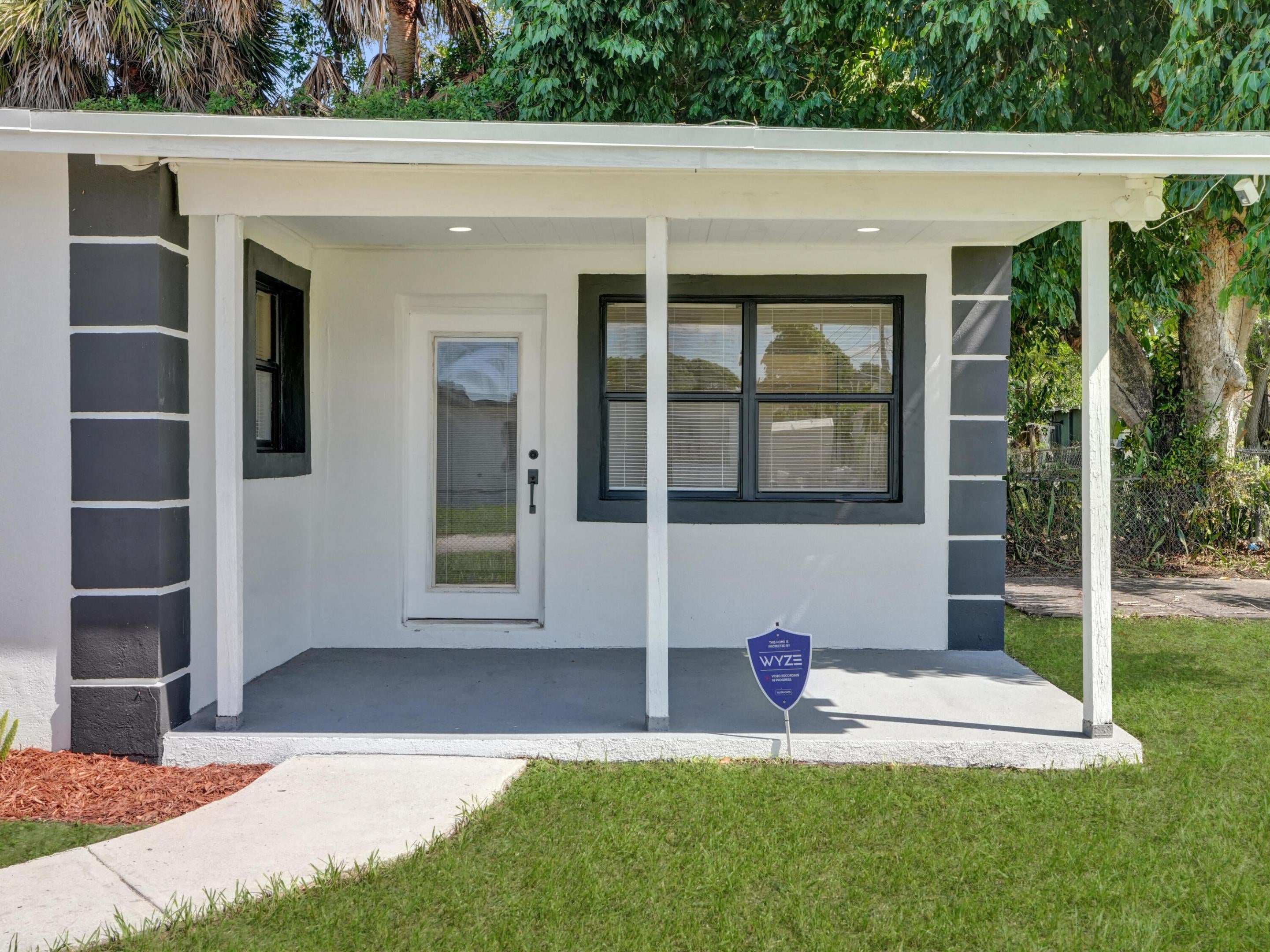 1259 W 26th Street