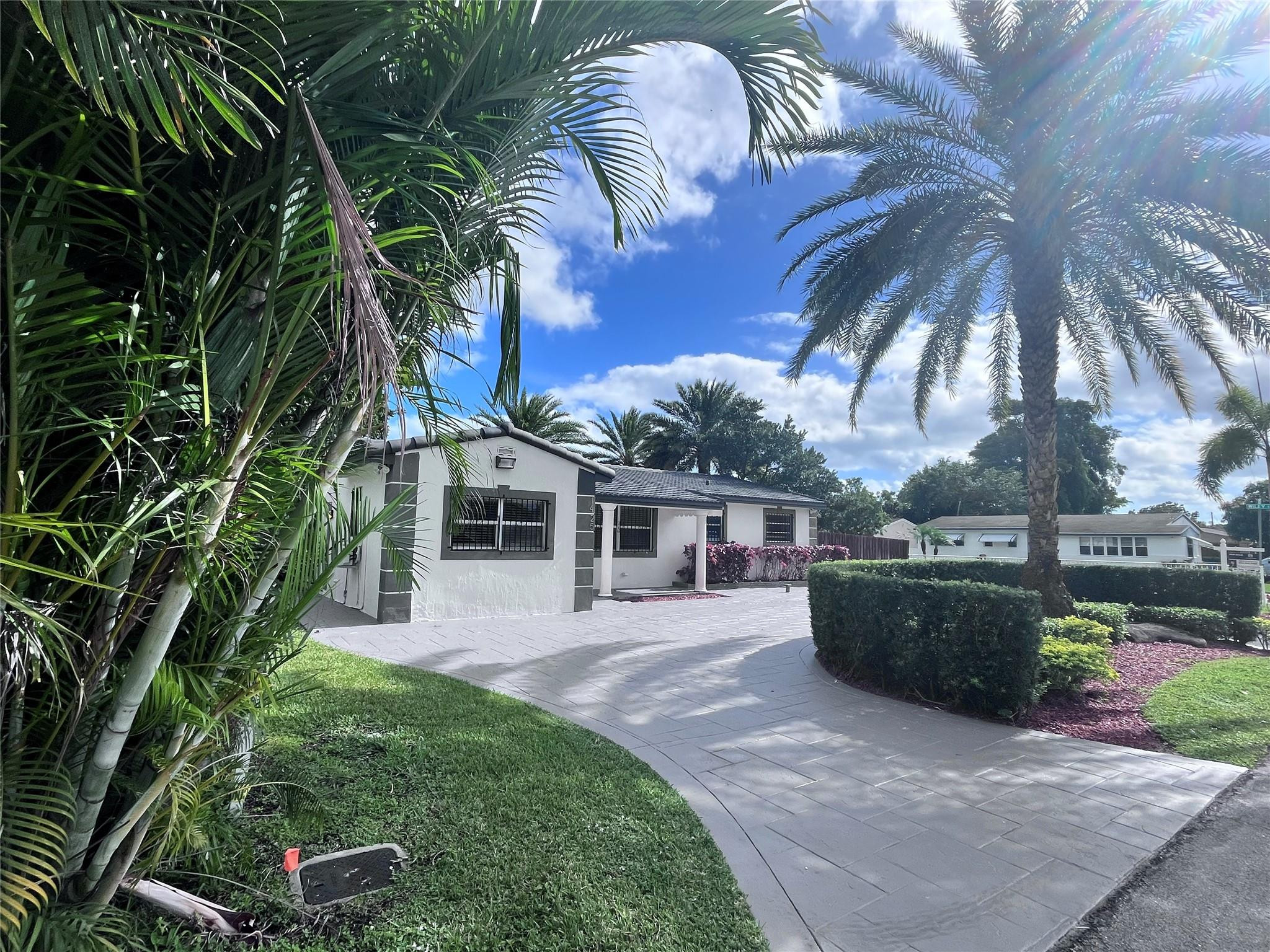 10549 NW 56th Place