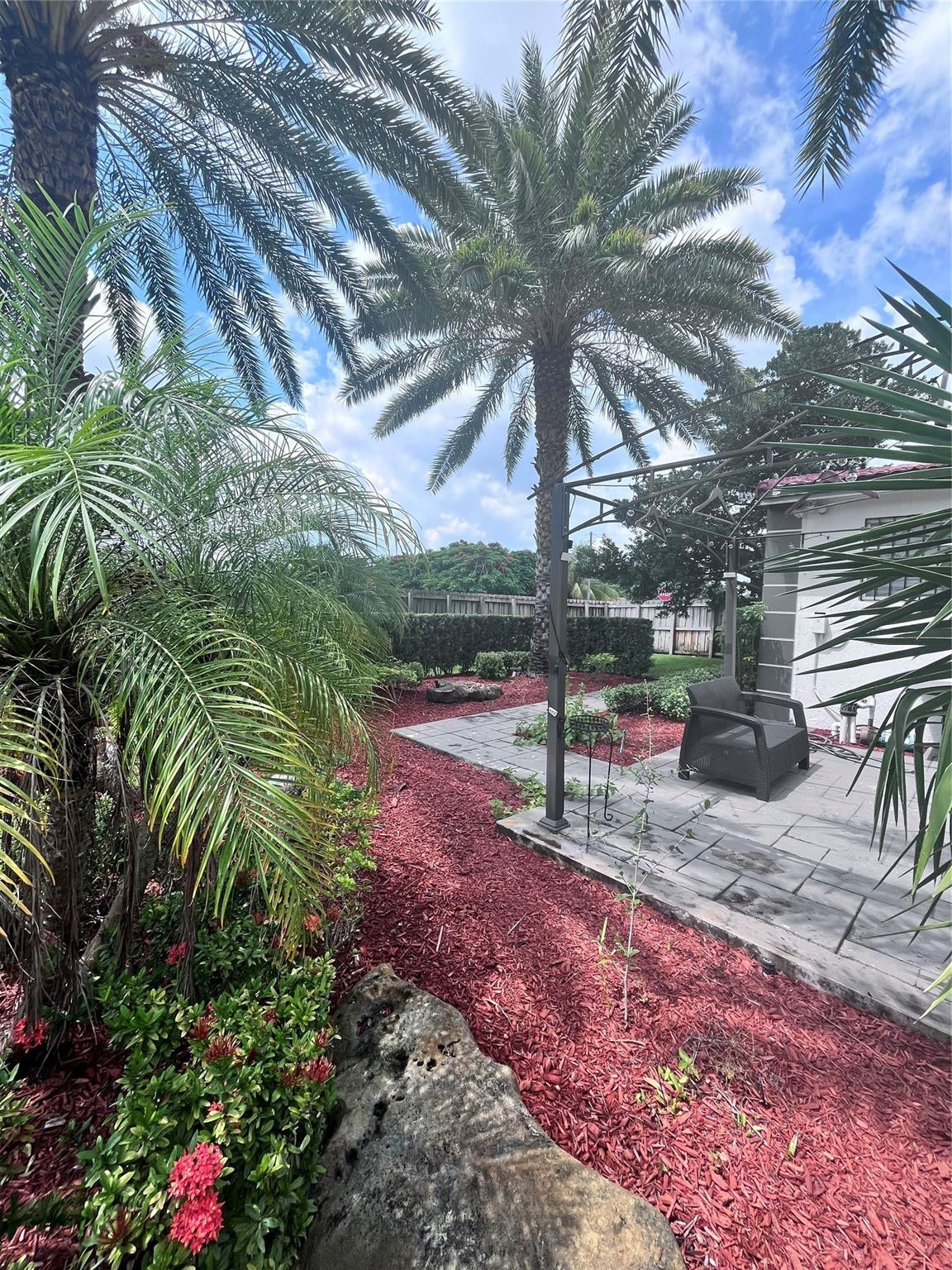 10549 NW 56th Place