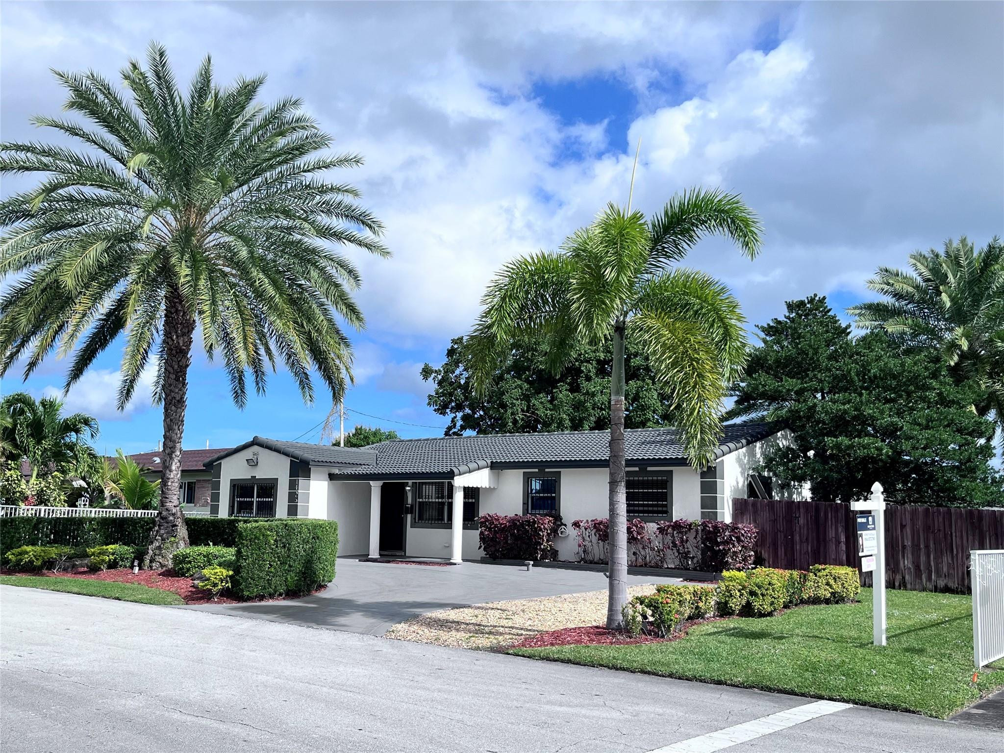 10549 NW 56th Place