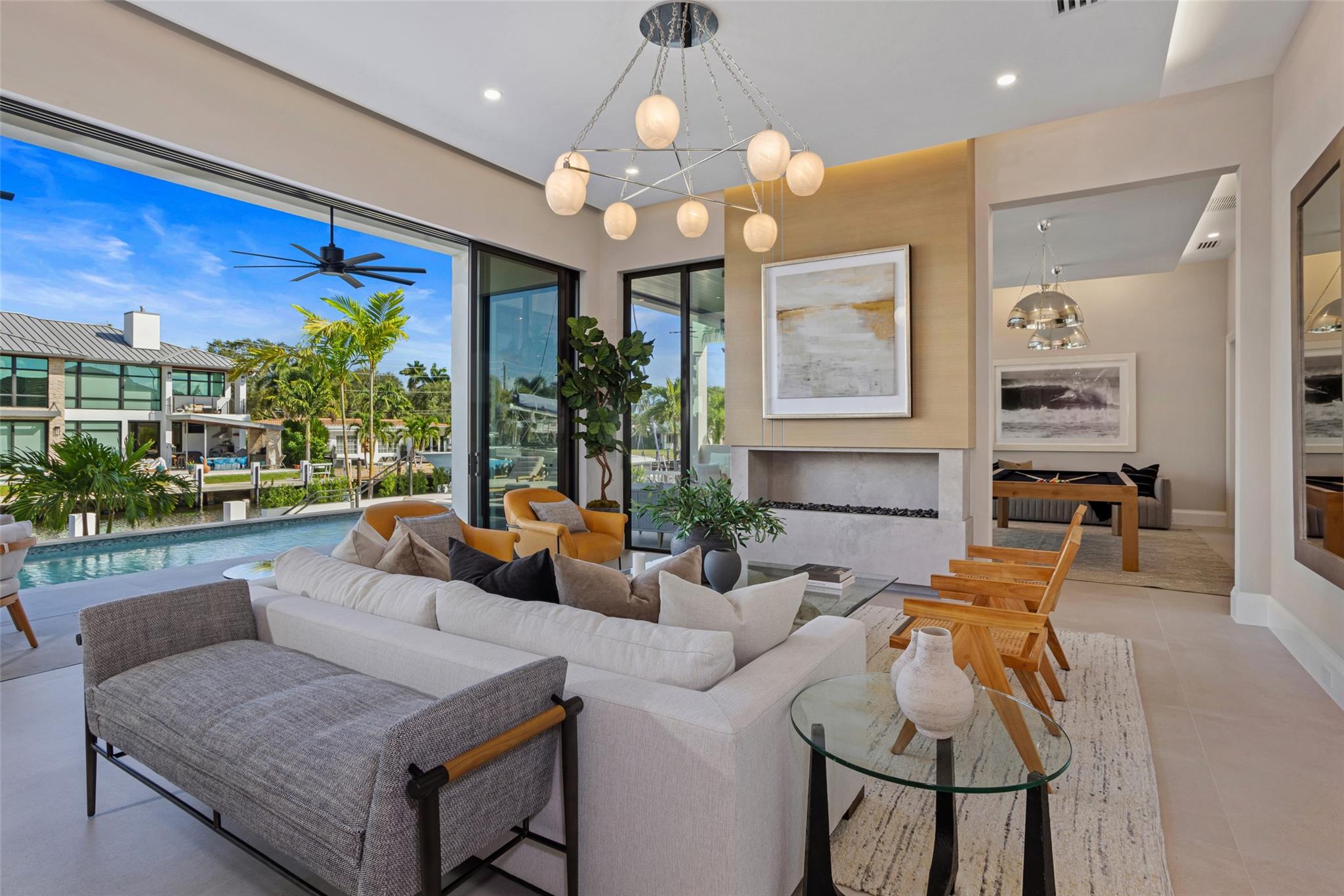 CORAL KEY VILLAS 2ND SEC - Residential