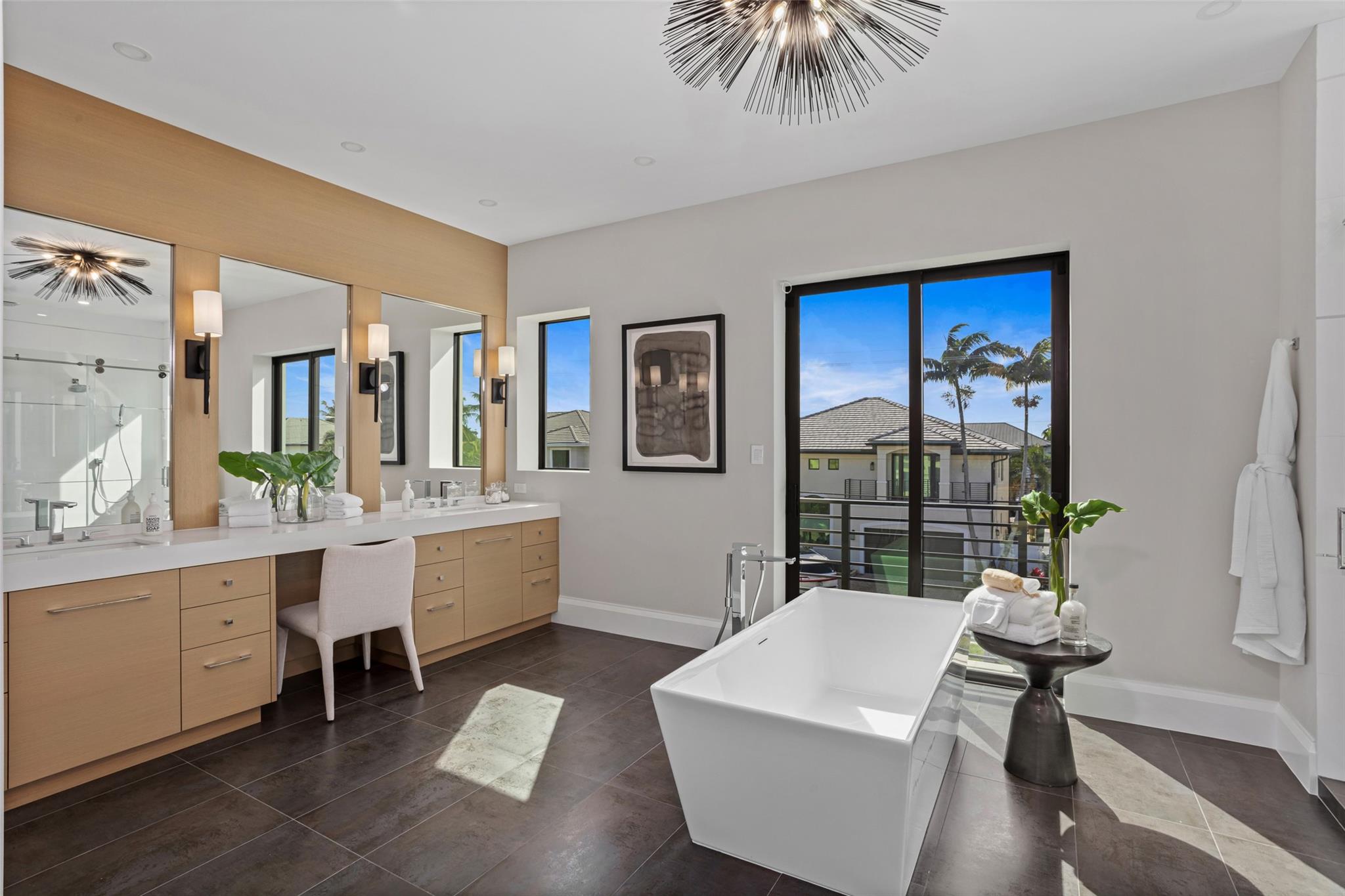 CORAL KEY VILLAS 2ND SEC - Residential