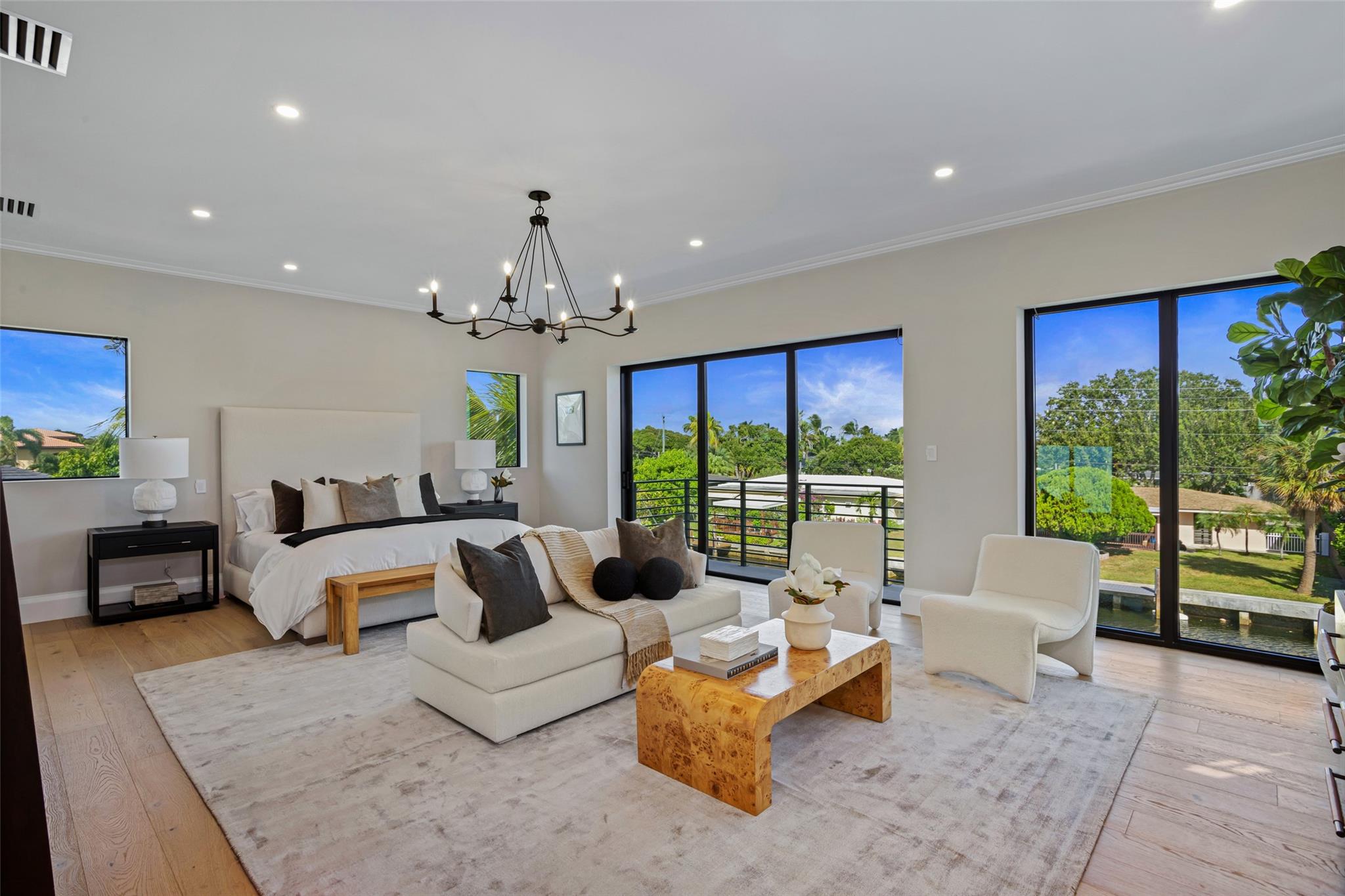 CORAL KEY VILLAS 2ND SEC - Residential