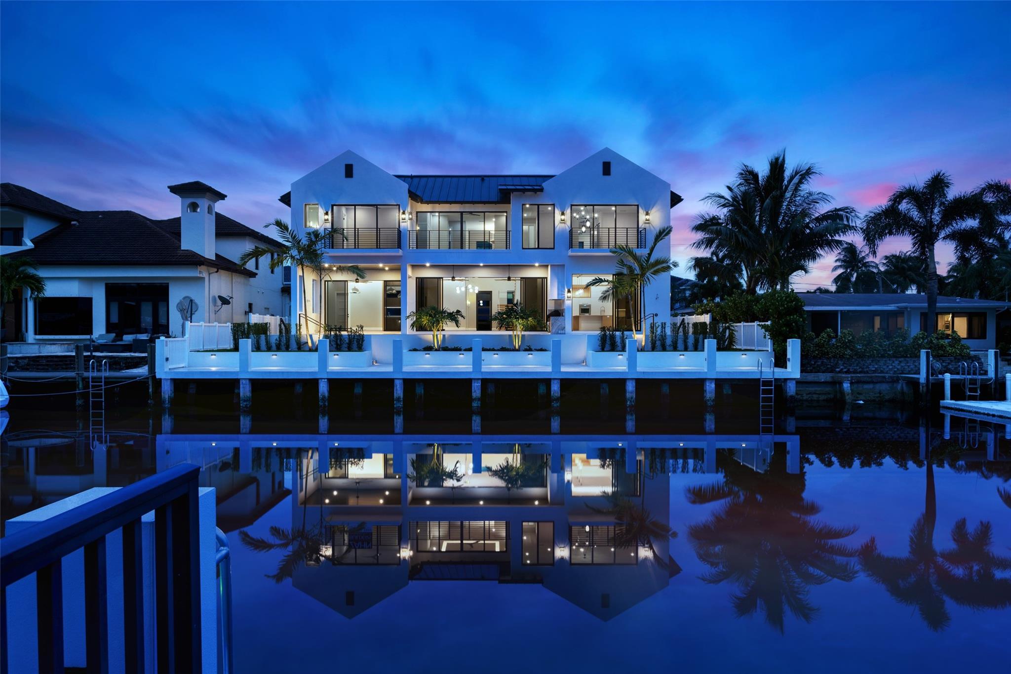 CORAL KEY VILLAS 2ND SEC - Residential