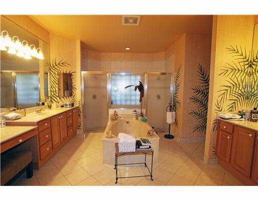 COUNTRY GLEN - Residential