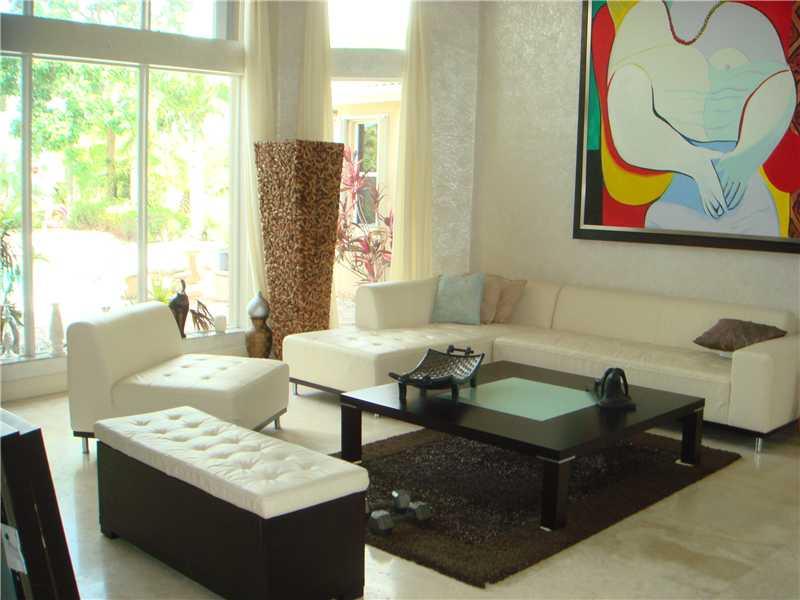 COUNTRY GLEN - Residential