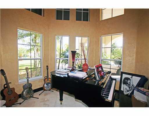 COUNTRY GLEN - Residential