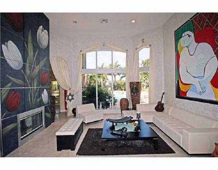 COUNTRY GLEN - Residential