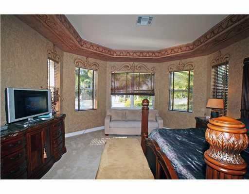 COUNTRY GLEN - Residential