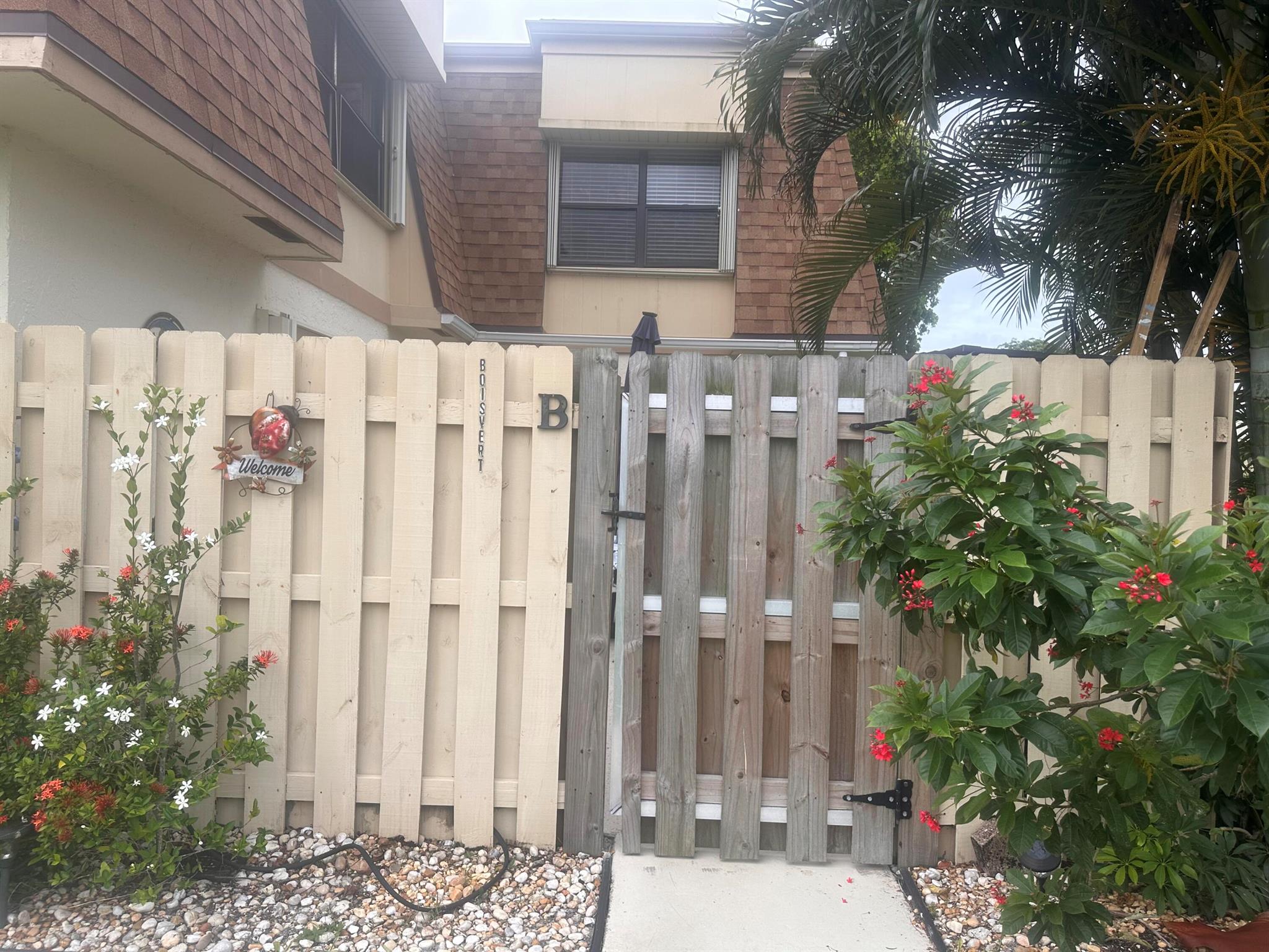 2633 NW 7th Court B