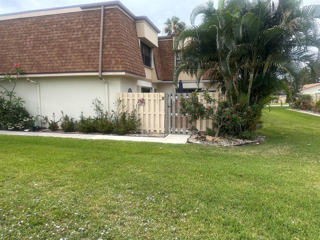 Photo of 2633 NW 7th Court #B, Delray Beach, FL 33445 (MLS # R11089625)