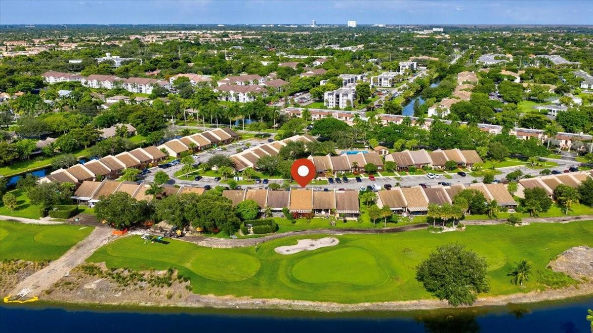 MAPLELEAF PATIO VILLAS AT - Residential