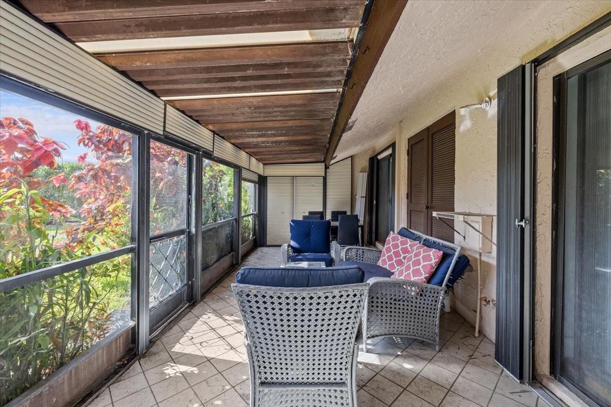 MAPLELEAF PATIO VILLAS AT - Residential