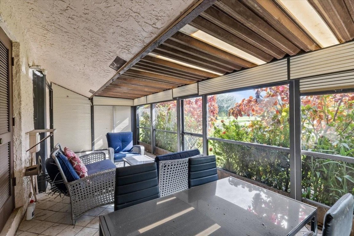 MAPLELEAF PATIO VILLAS AT - Residential