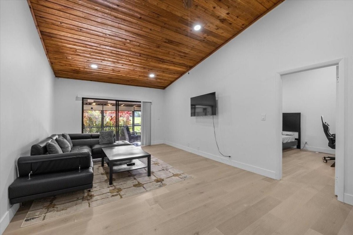 MAPLELEAF PATIO VILLAS AT - Residential