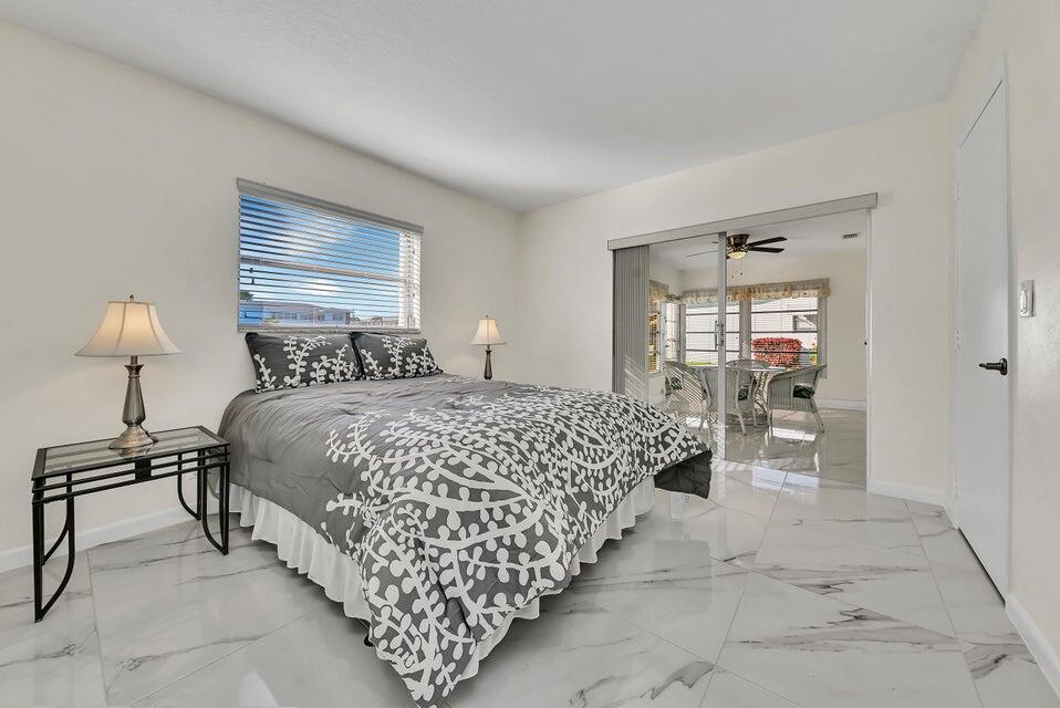 PALM BEACH LEISUREVILLE REPLAT - Residential Lease