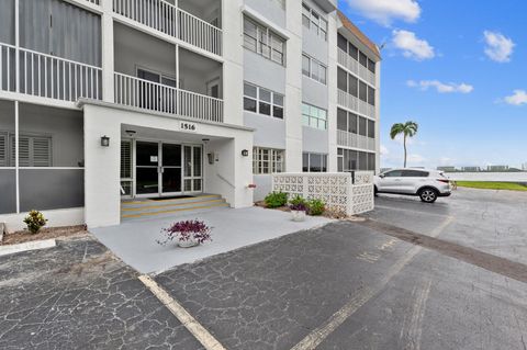 A home in Lake Worth Beach