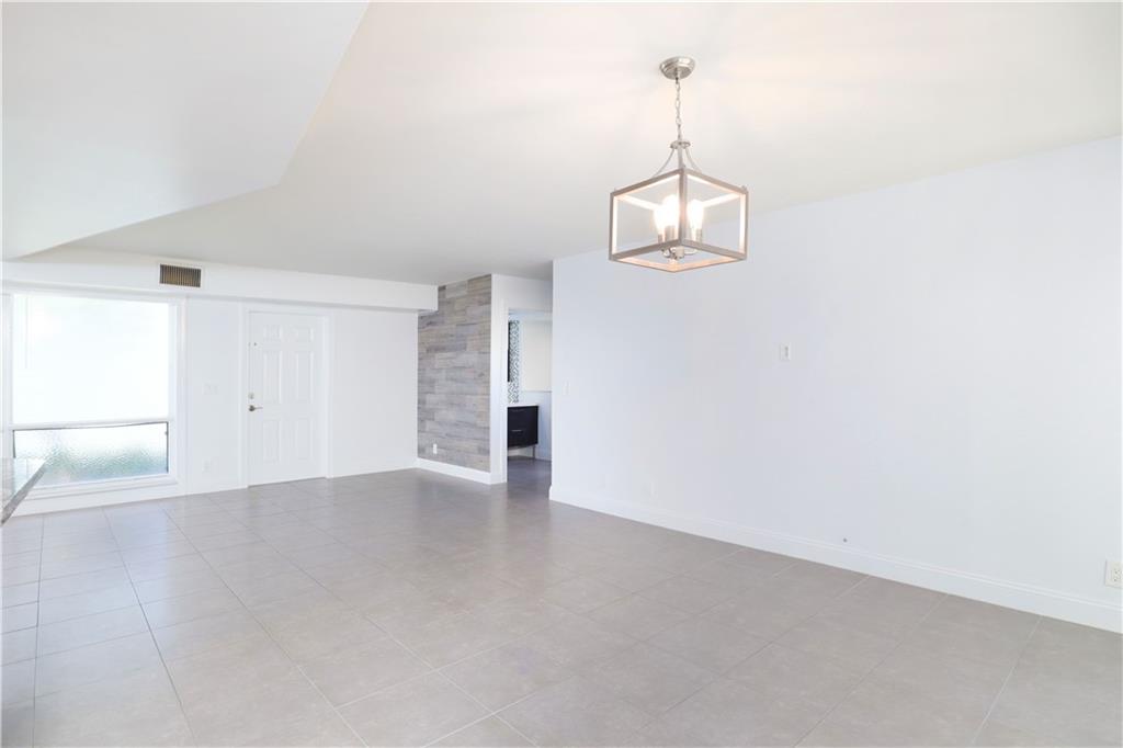 Palm Villas - Residential