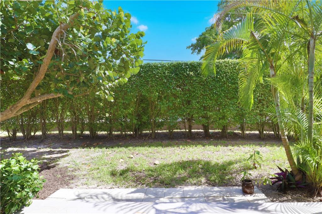 Palm Villas - Residential