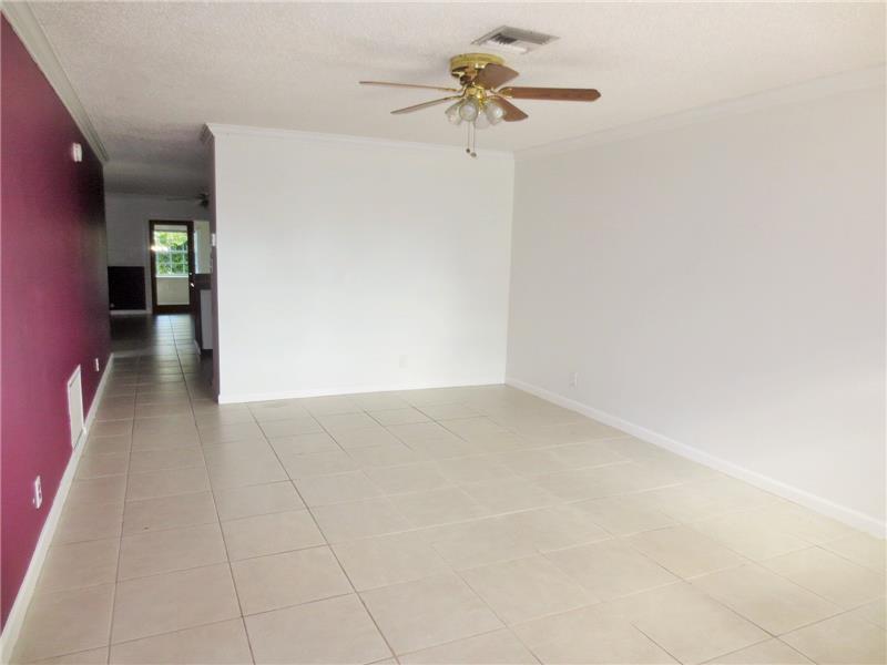 CASTLEWOOD - Residential