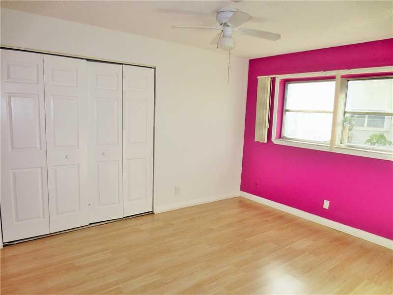 CASTLEWOOD - Residential