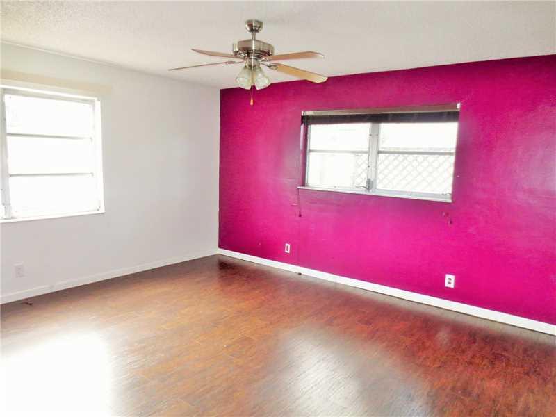 CASTLEWOOD - Residential