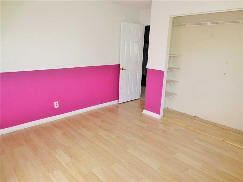 CASTLEWOOD - Residential