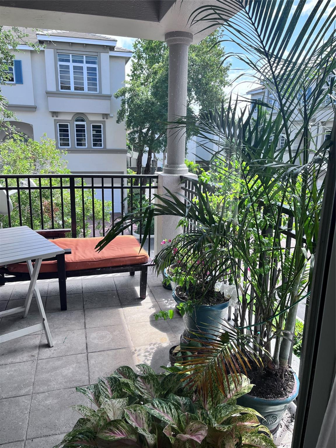 SOIGNE PLAT - Residential