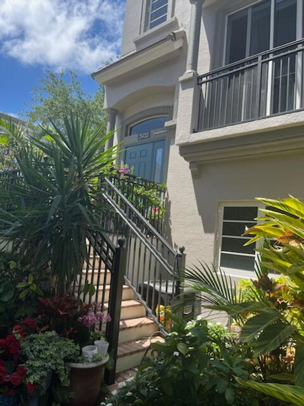 Photo of 3932 Coral Heights Way, Oakland Park, FL 33308 (MLS # B26014443)