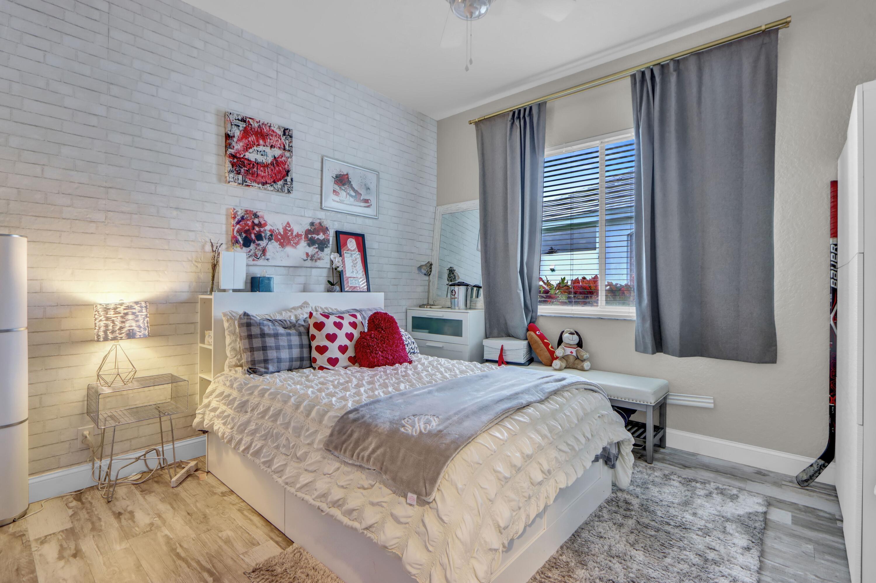 Hamilton Place - Residential Lease