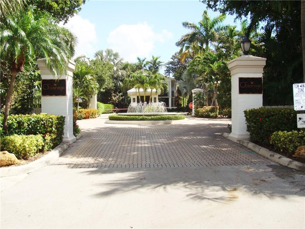 Photo of 1556 S Ocean Lane #103, Fort Lauderdale, FL 33316 (MLS # F10499295)