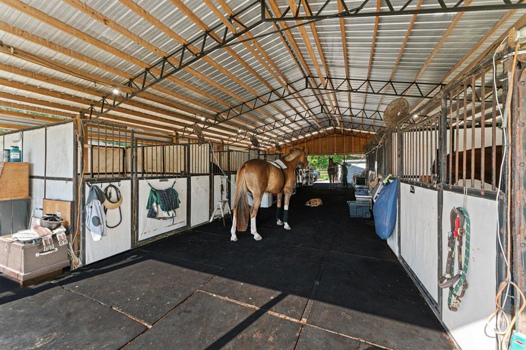 SADDLE TRAIL PARK OF WELL - Residential