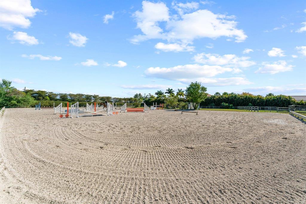 SADDLE TRAIL PARK OF WELL - Residential