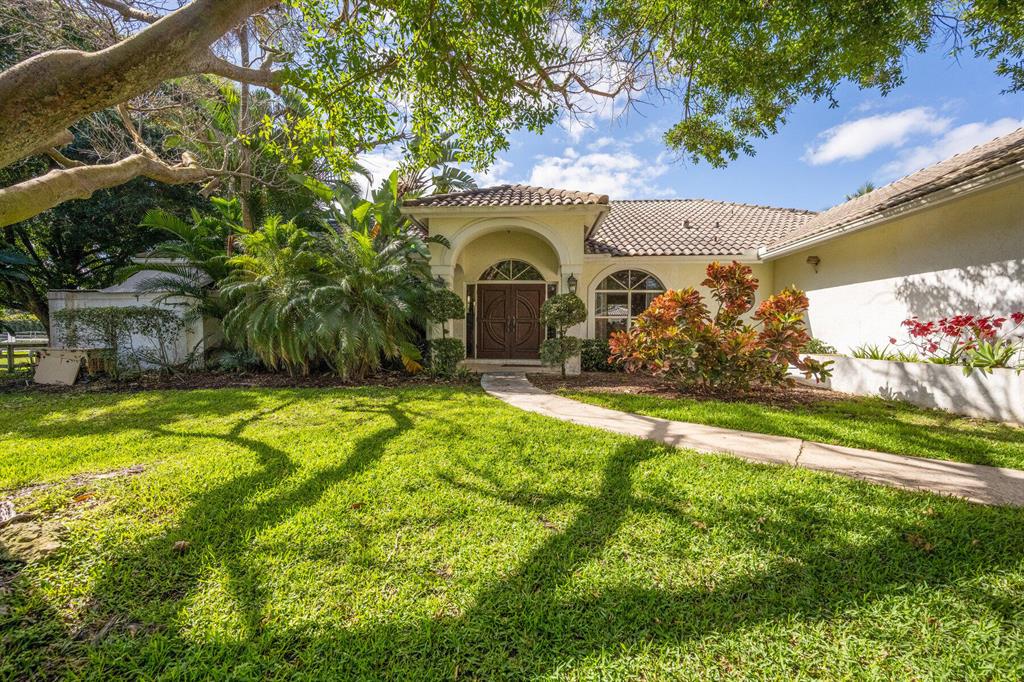 SADDLE TRAIL PARK OF WELL - Residential