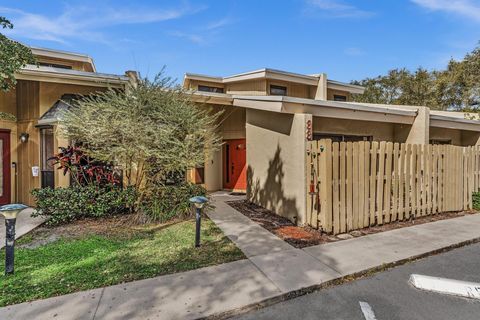 Photo of 1400 NW 9th Avenue #E-33, Boca Raton, FL 33486 (MLS # R11168545)