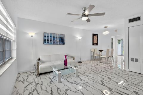 5 Abbey Lane 204 Delray Beach FL 33446