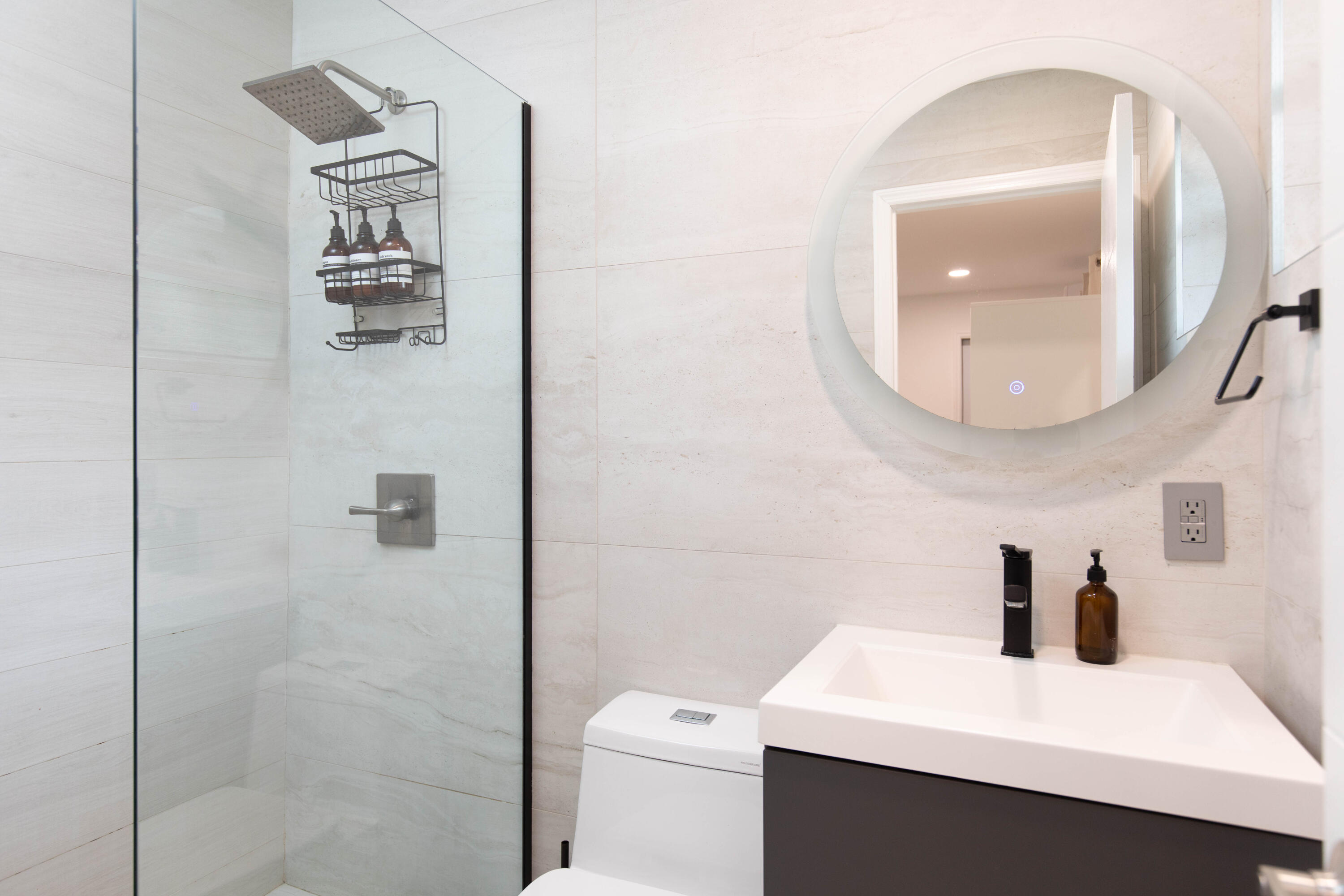 HOLLYWOOD - Residential Lease