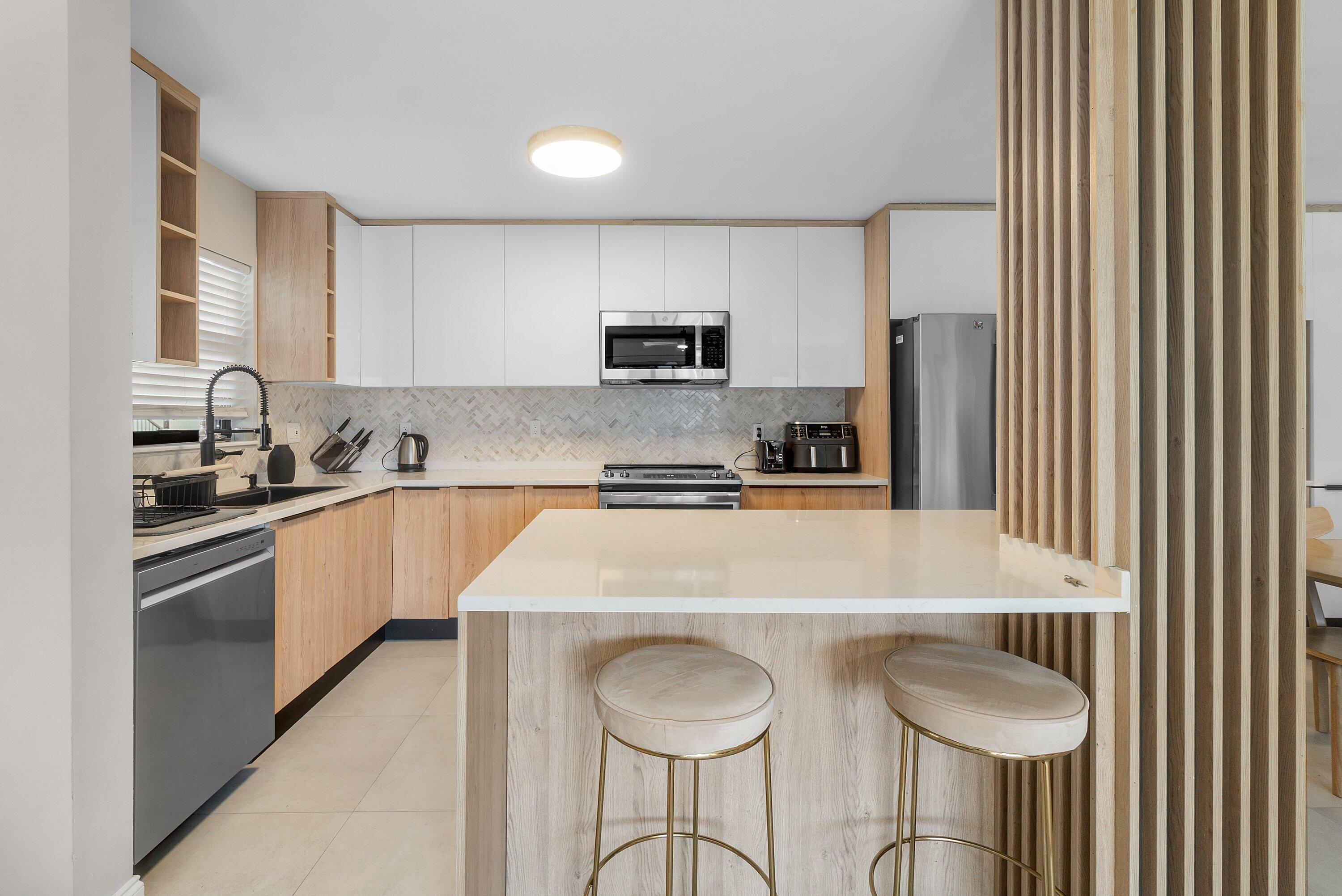 TOWN & COUNTRY ESTATES CONDO - Residential Lease