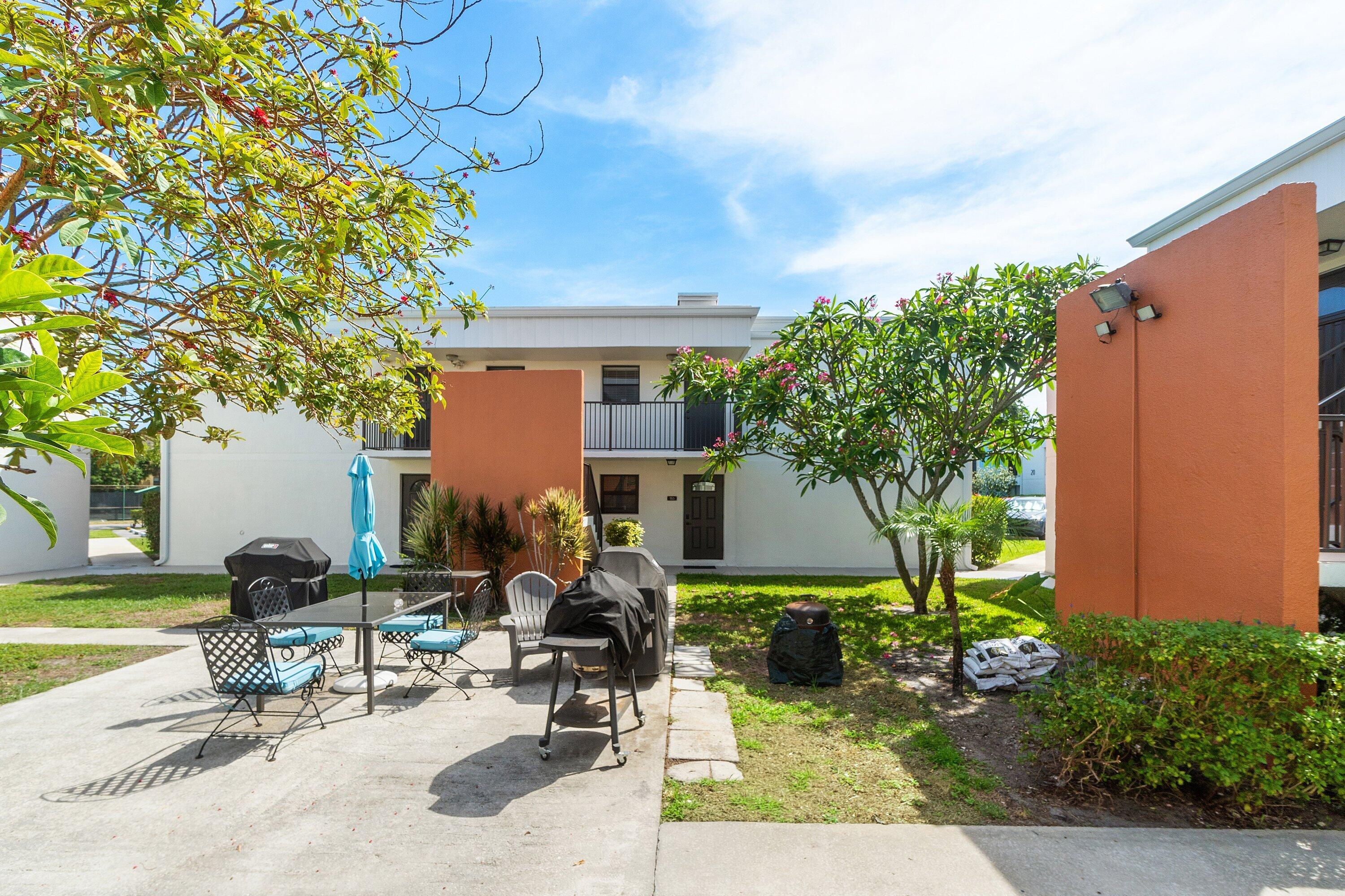 TOWN & COUNTRY ESTATES CONDO - Residential Lease
