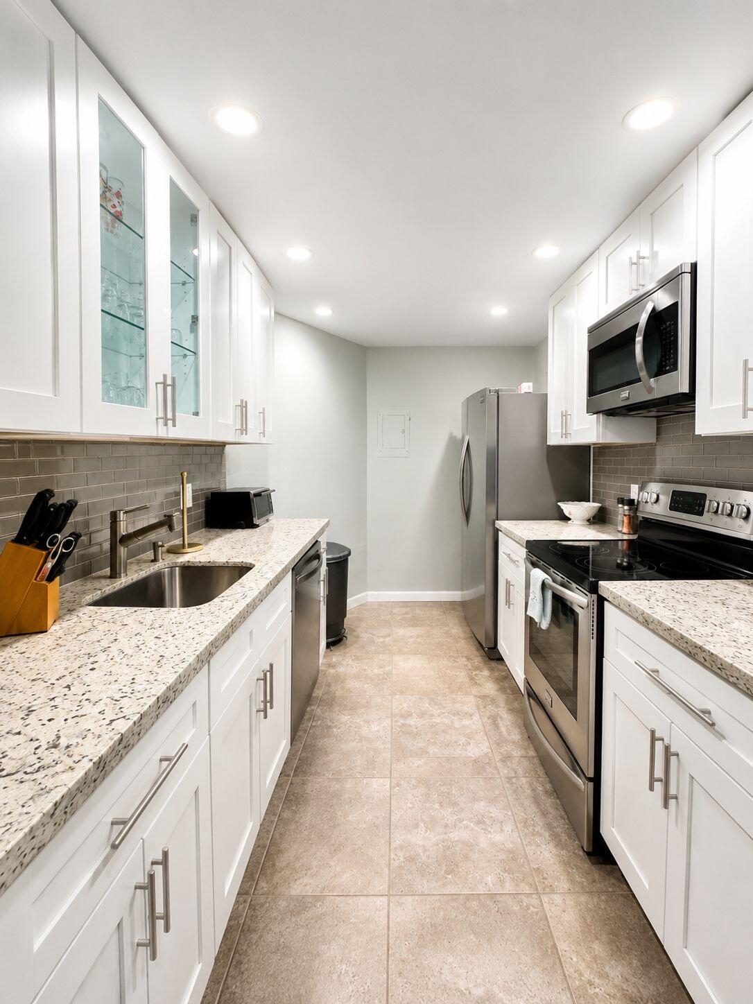 1200 Hibiscus Avenue 806
