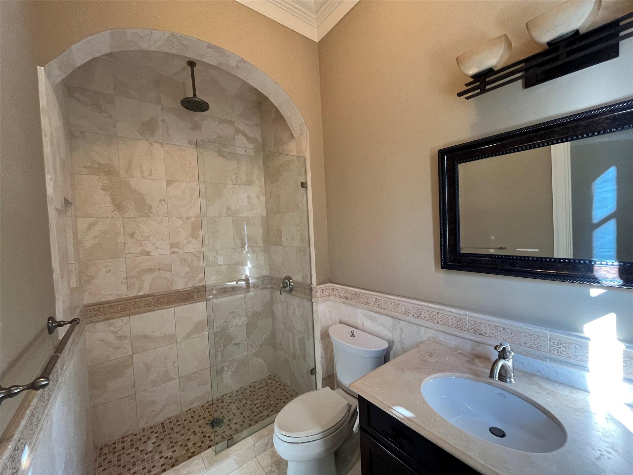 COLLINS HEIGHTS - Residential