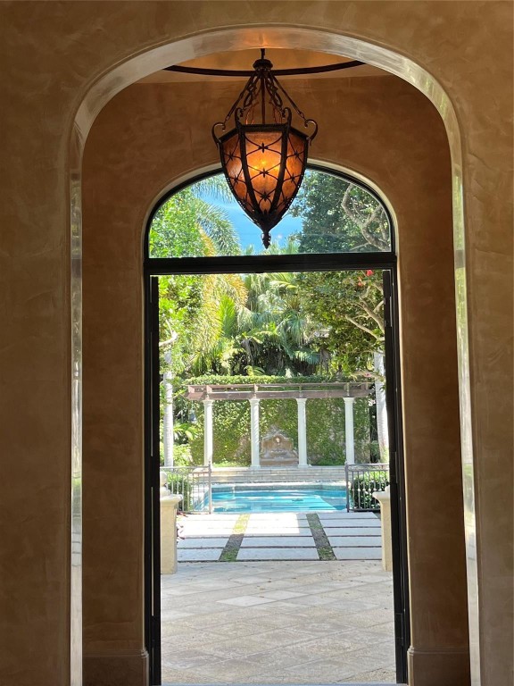 COLLINS HEIGHTS - Residential