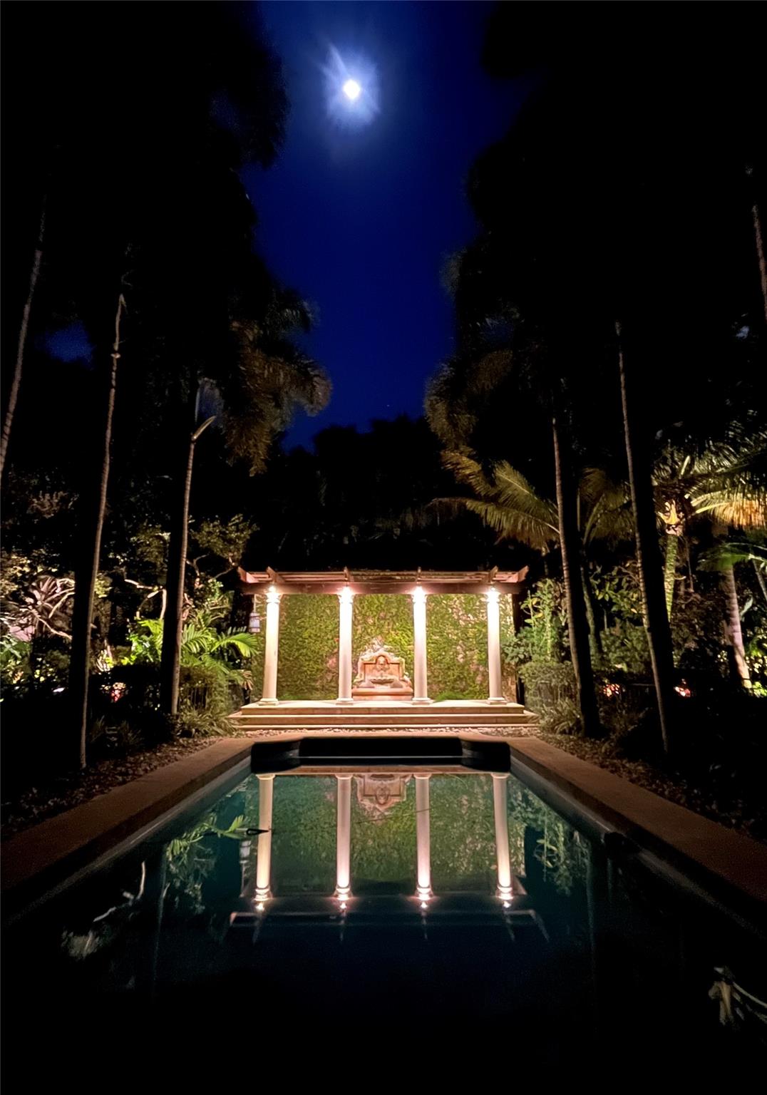 COLLINS HEIGHTS - Residential