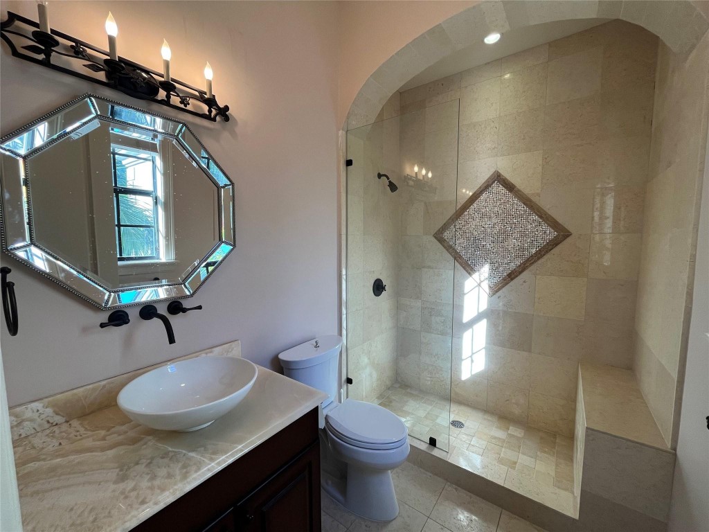 COLLINS HEIGHTS - Residential