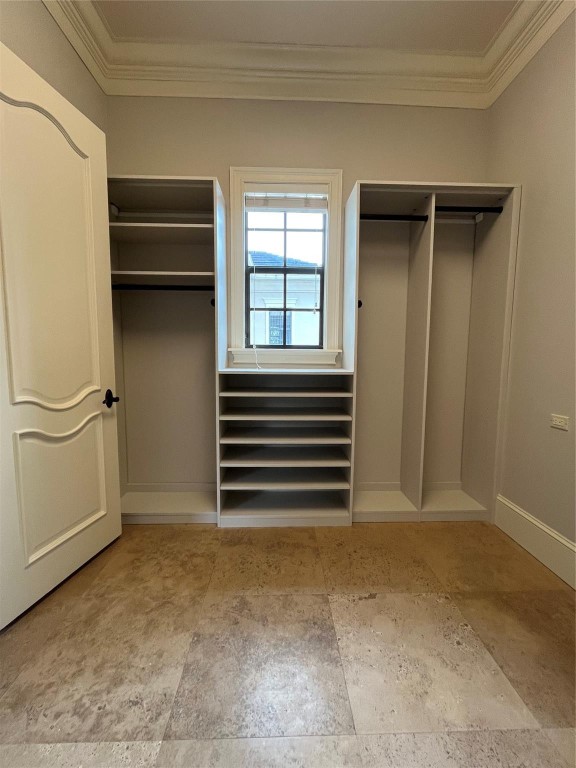 COLLINS HEIGHTS - Residential