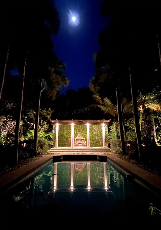 COLLINS HEIGHTS - Residential