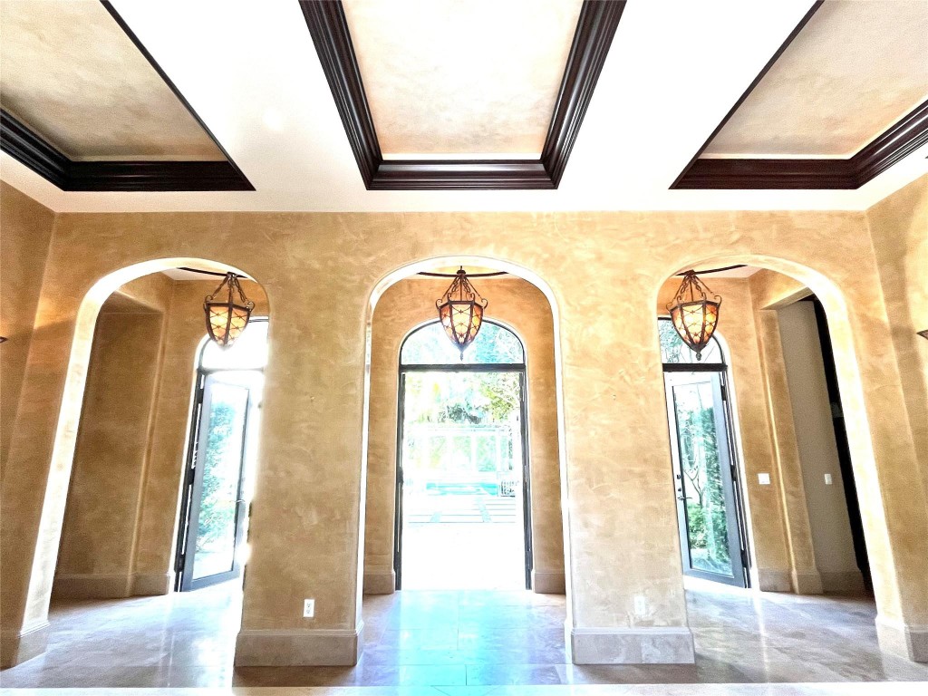 COLLINS HEIGHTS - Residential